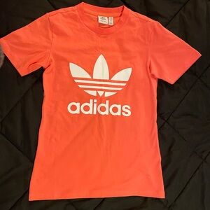 Peachy Adidas’s Womens xxs athletic wear tshirt